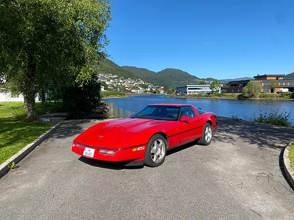 Chevrolet Corvette 1987 photo 2
