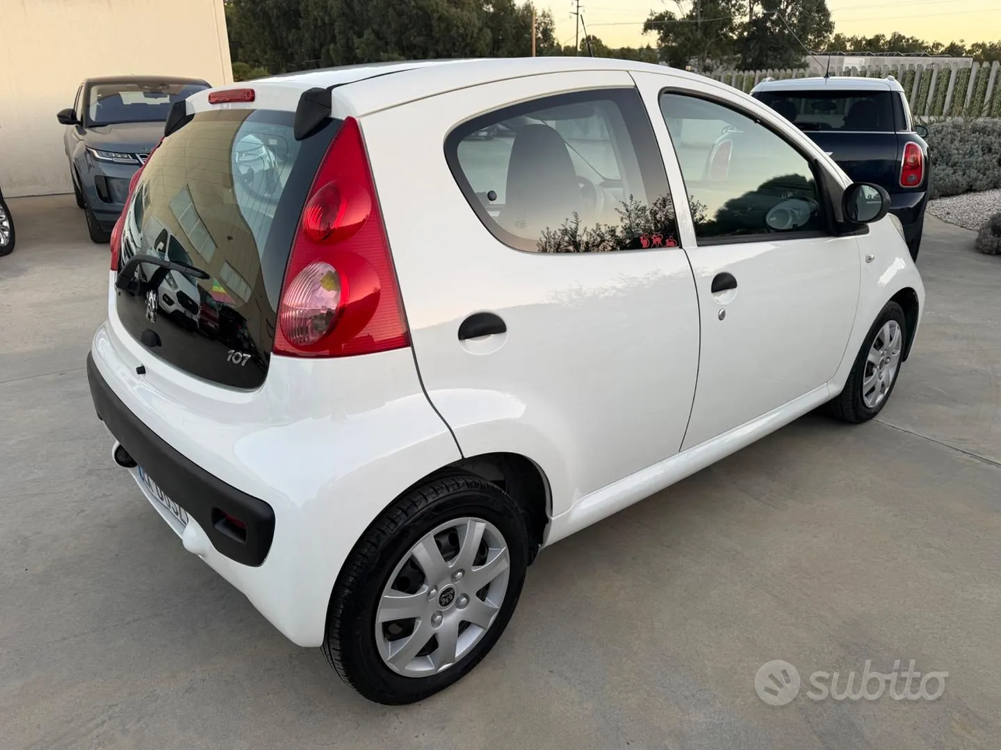 Peugeot 107 2012 photo 2