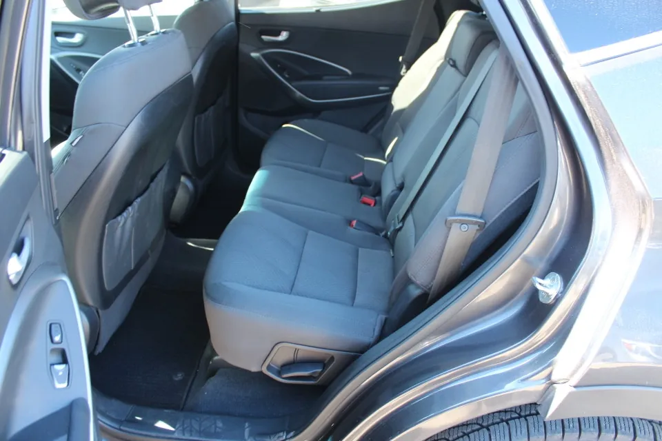 Hyundai Santa Fe 2018 photo 2