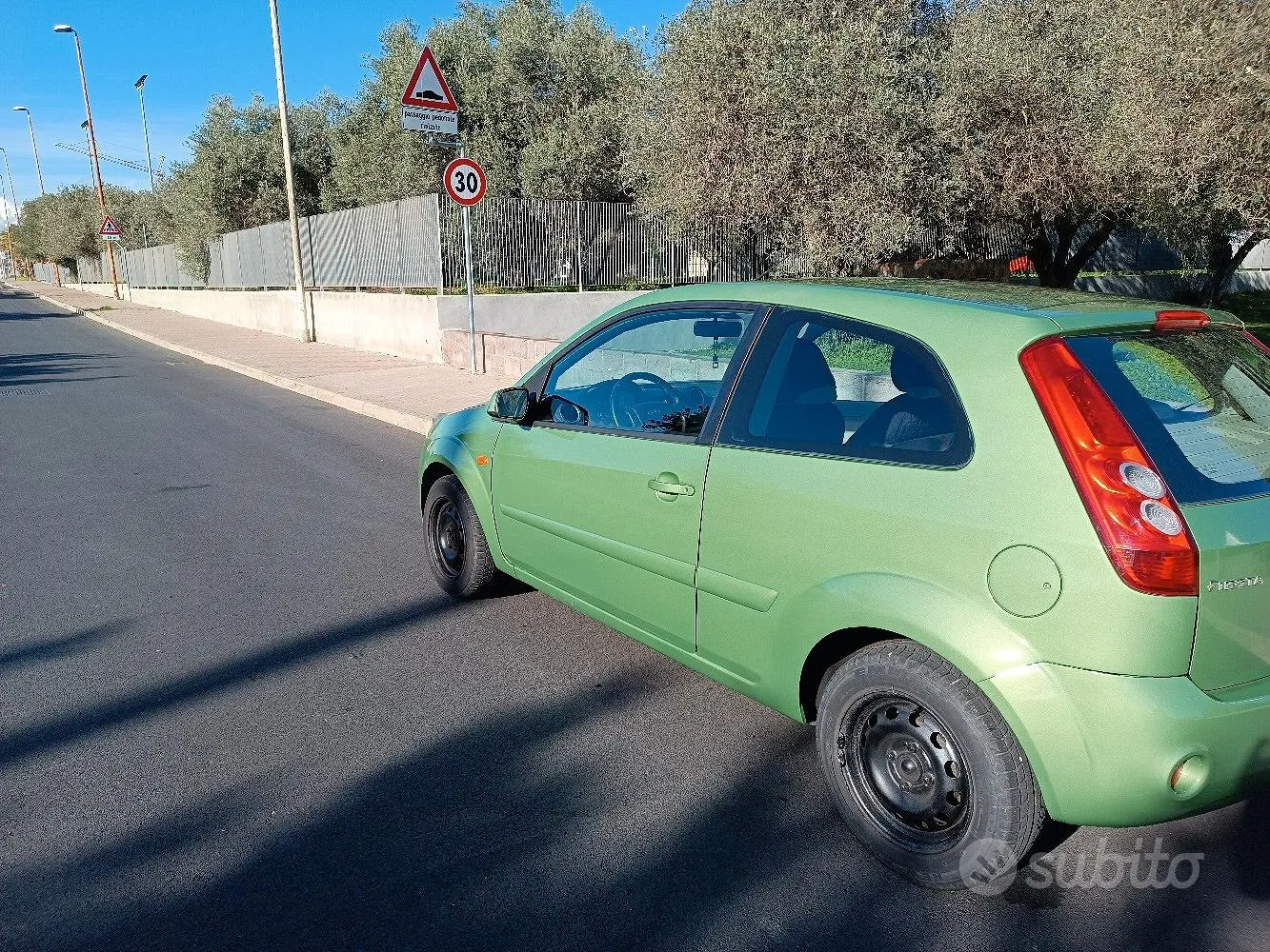 Ford Fiesta 2016 photo 2
