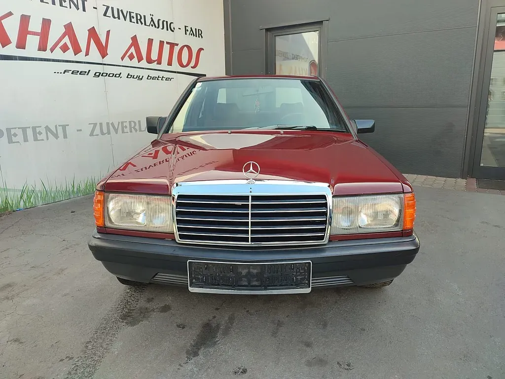 Mercedes-Benz 190 1988 photo 2