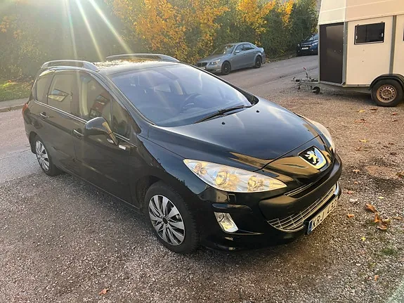 Peugeot 308 Sw 2010 photo 2