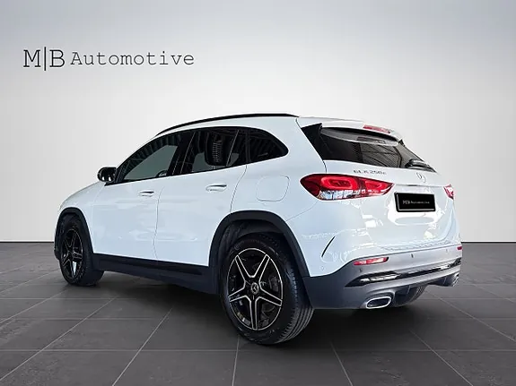 Mercedes-Benz Gla250 E 2023 photo 4