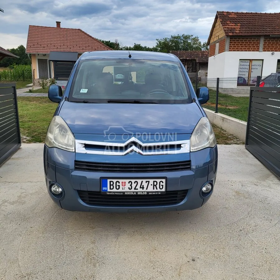 Citroen Berlingo 2010 photo 2