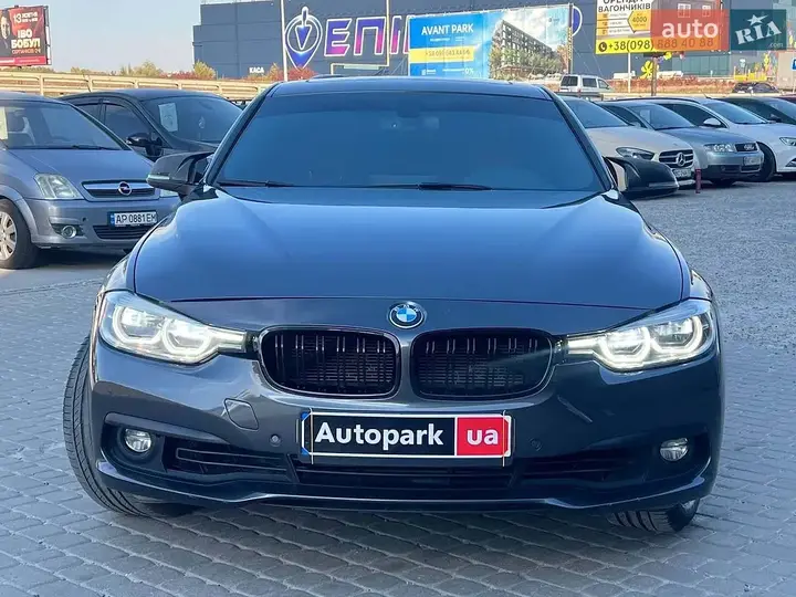 BMW 3 Series 2015 photo 2