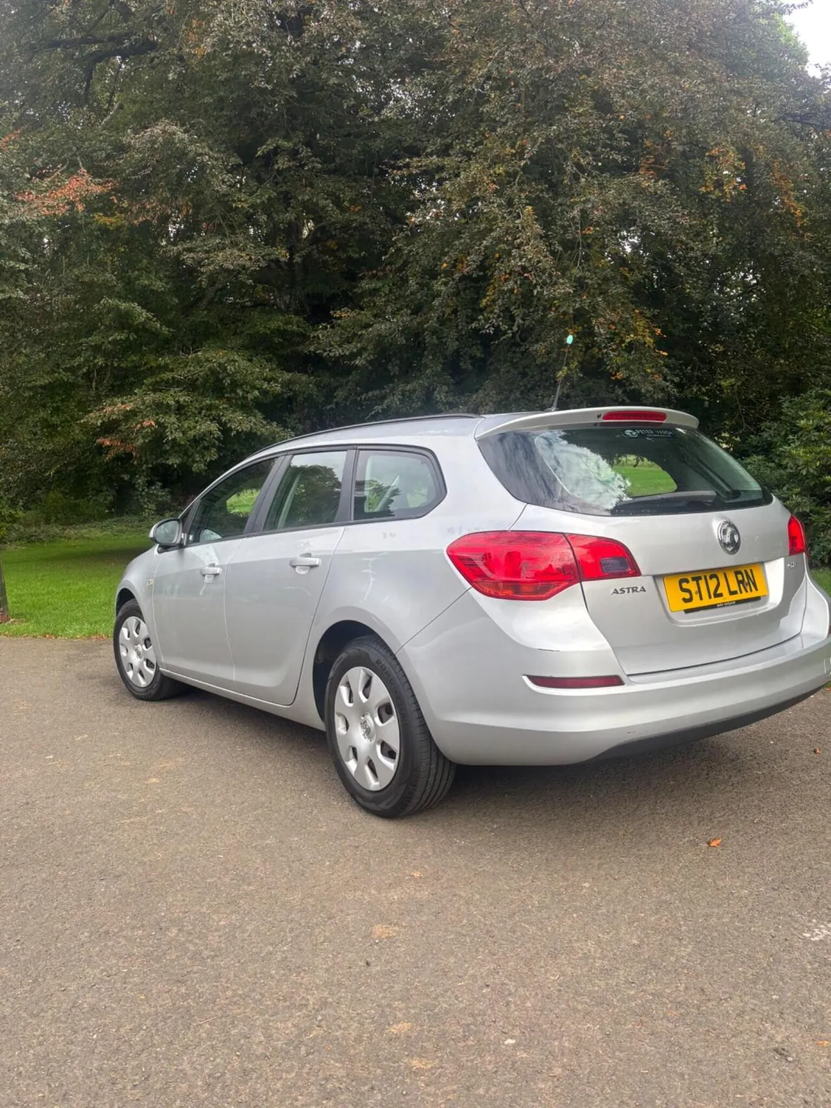 Vauxhall Astra 2012 photo 3