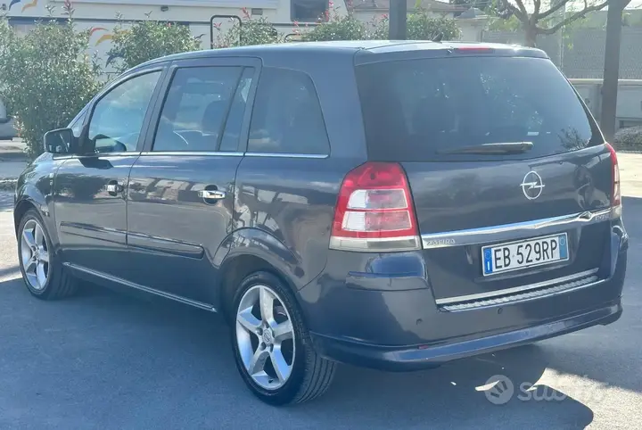 Opel Zafira 2010 photo 5