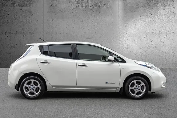 Nissan Leaf 2011 photo 4