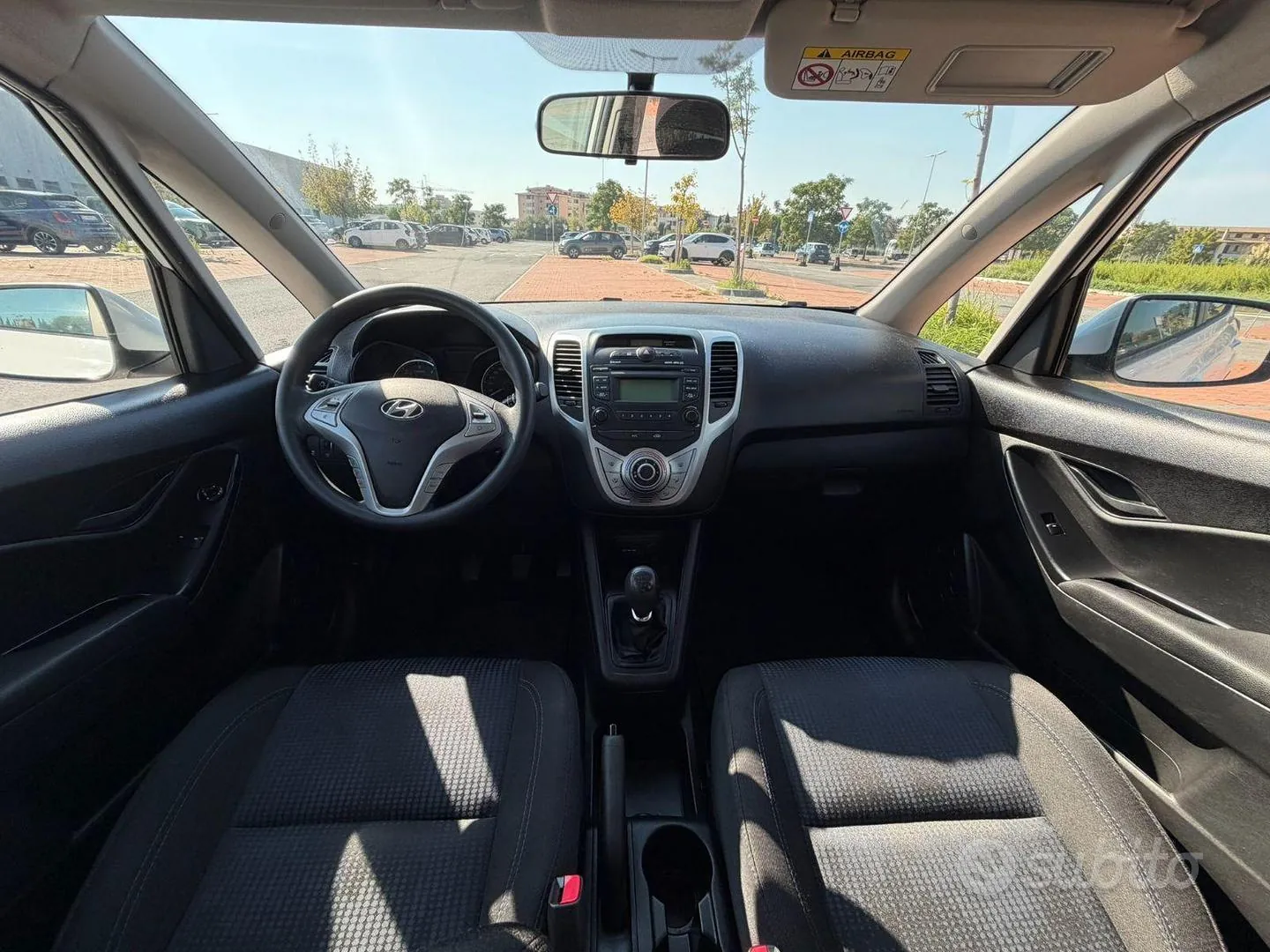Hyundai Ix20 2015 photo 5