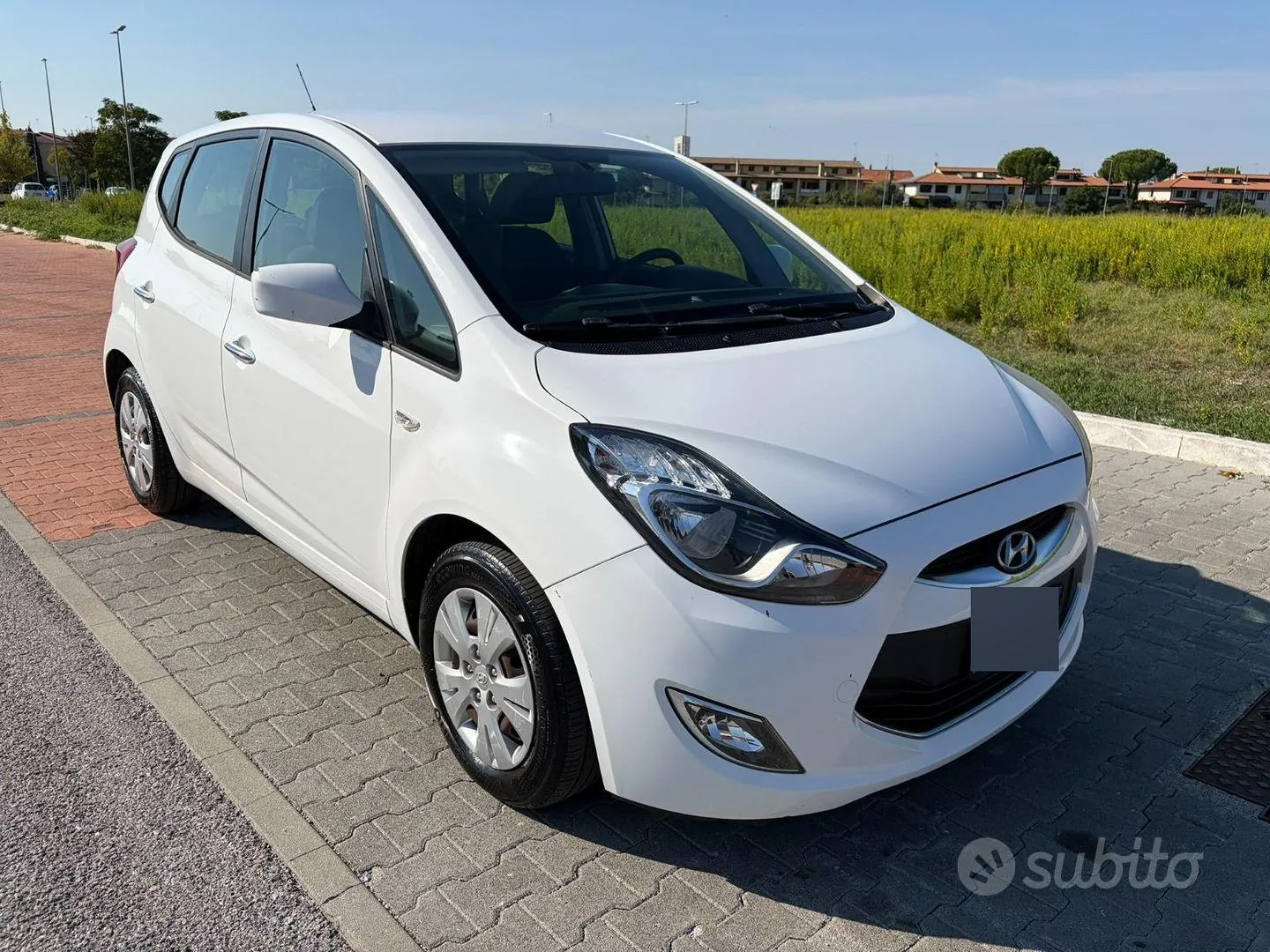 Hyundai Ix20 2015 photo 2