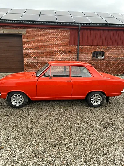 Opel Kadett 1972 photo 2
