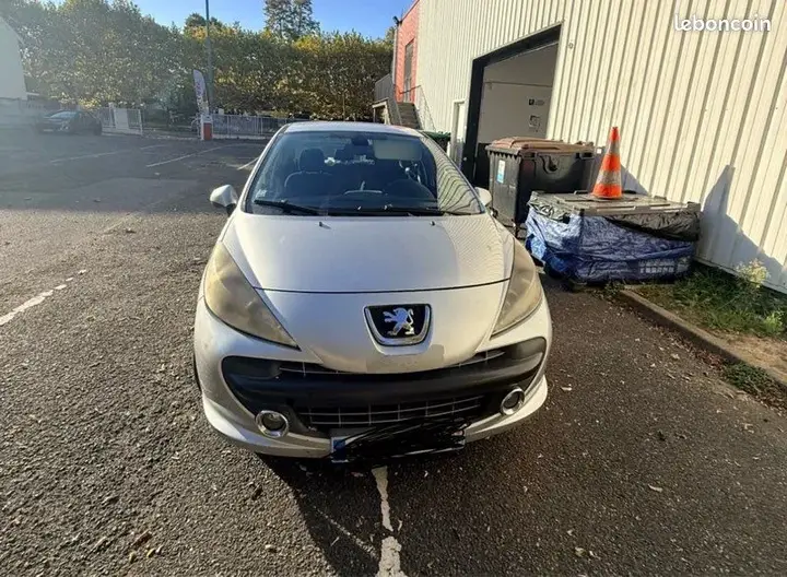 Peugeot 207