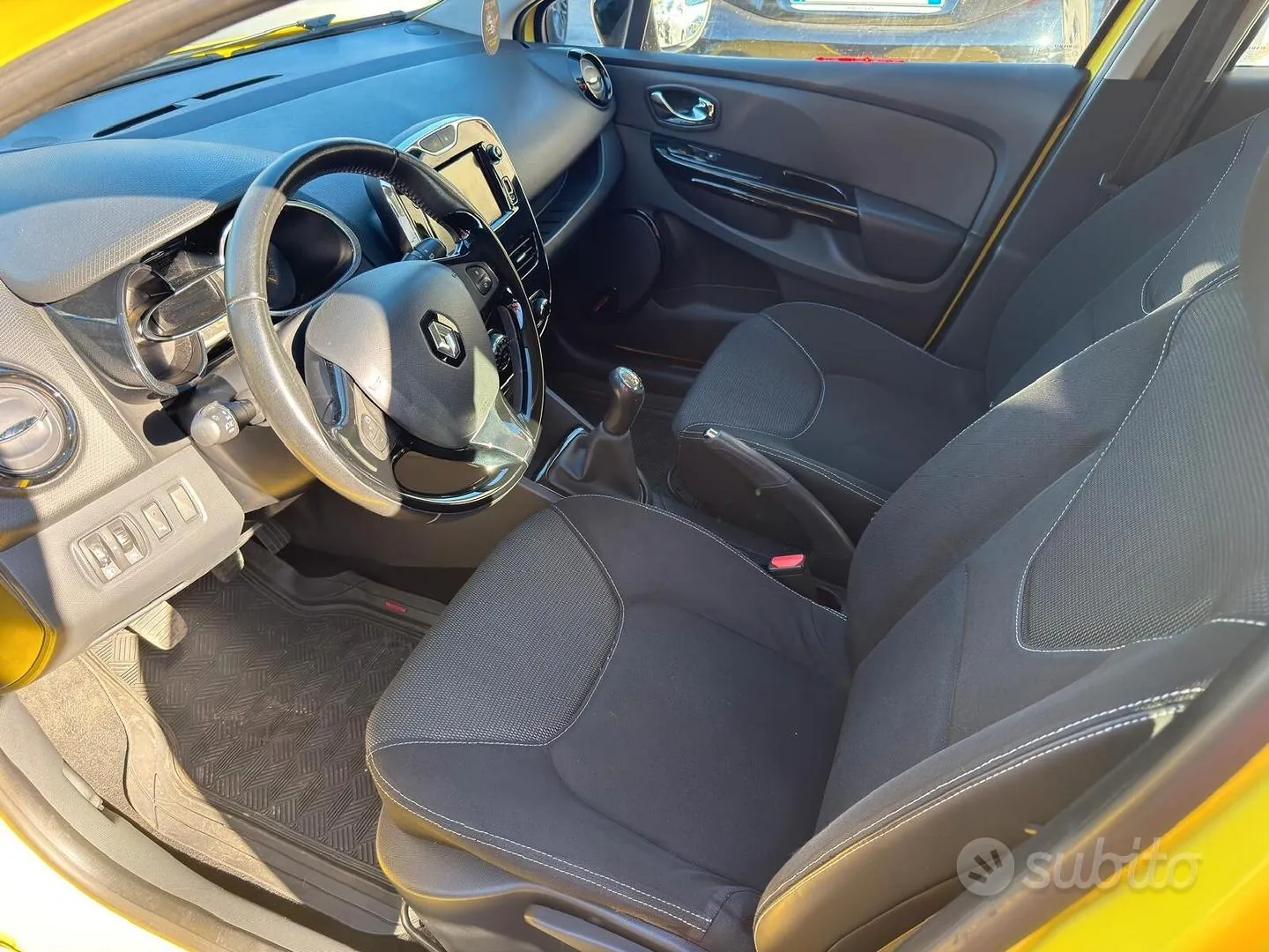 Renault Clio 2014 photo 5