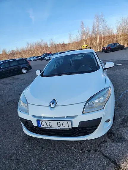 Renault Megane Iii 2010 photo 2