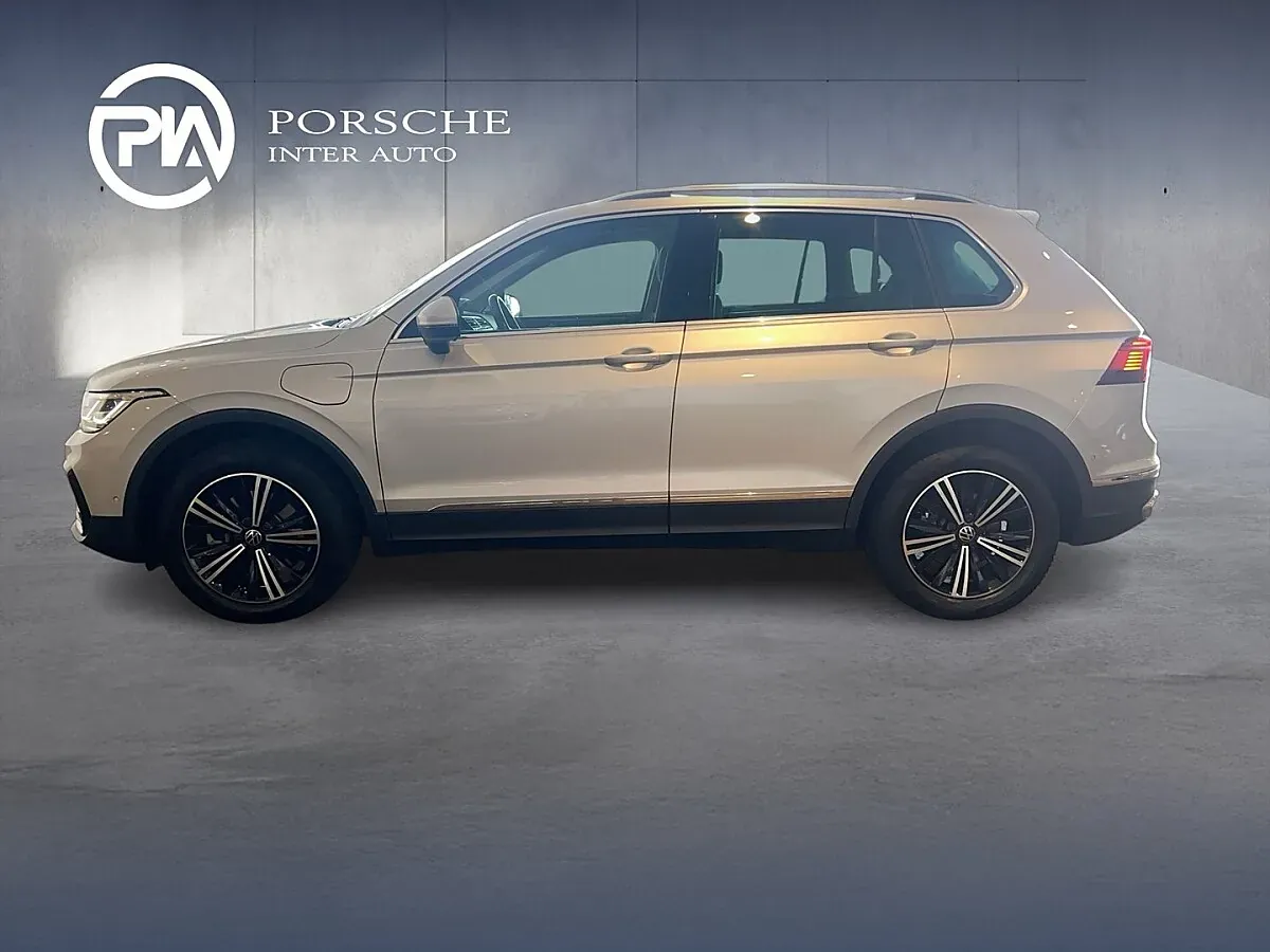 Volkswagen Tiguan 2023 photo 2