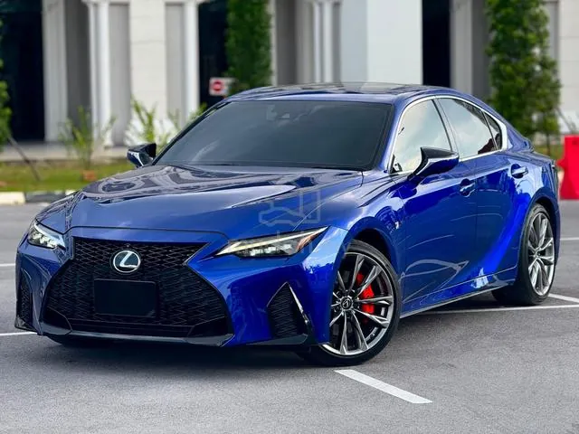 Lexus Is300