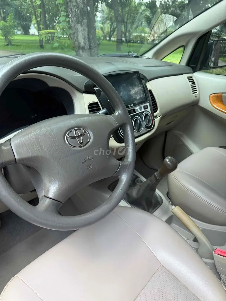 Toyota Innova 2009 photo 5