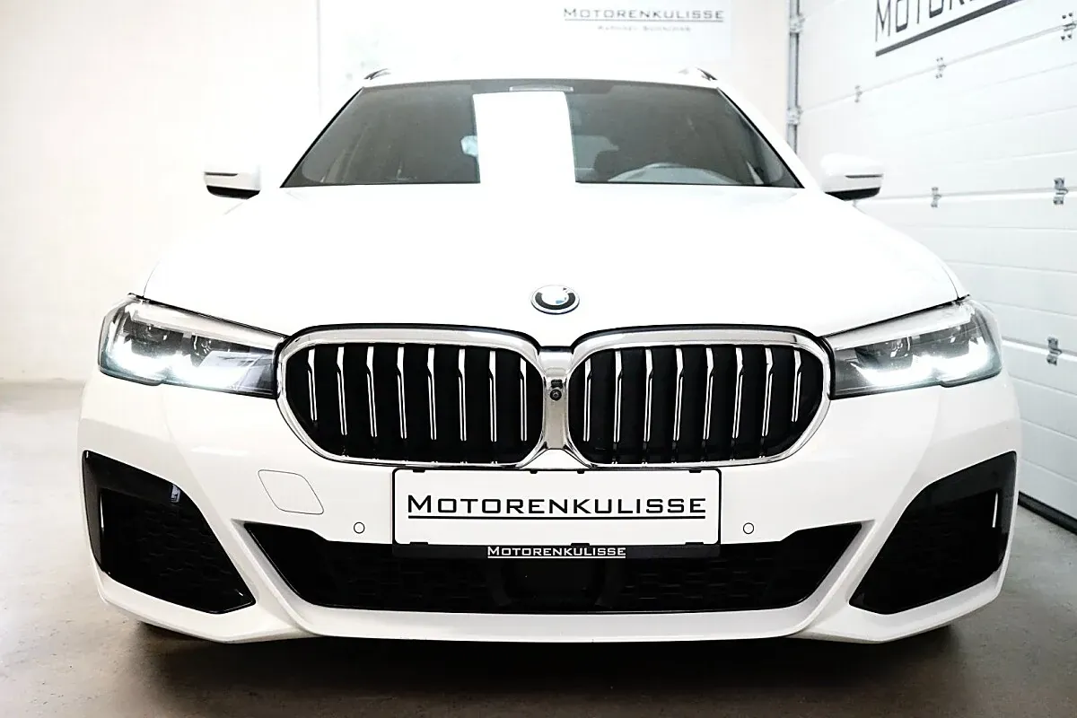 BMW 5 Series 2022 photo 3