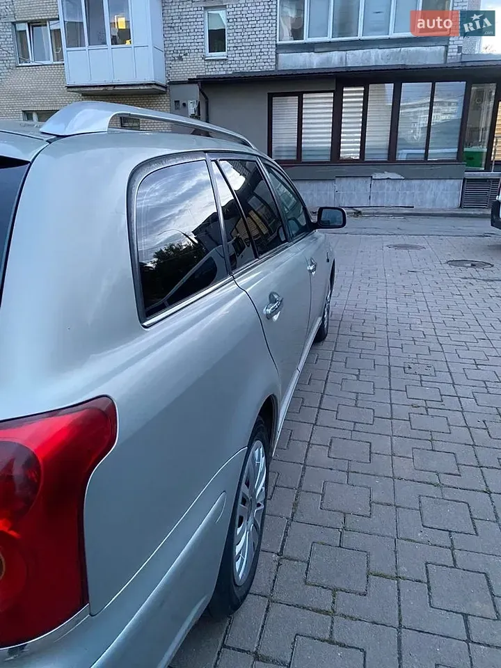 Toyota Avensis 2005 photo 3