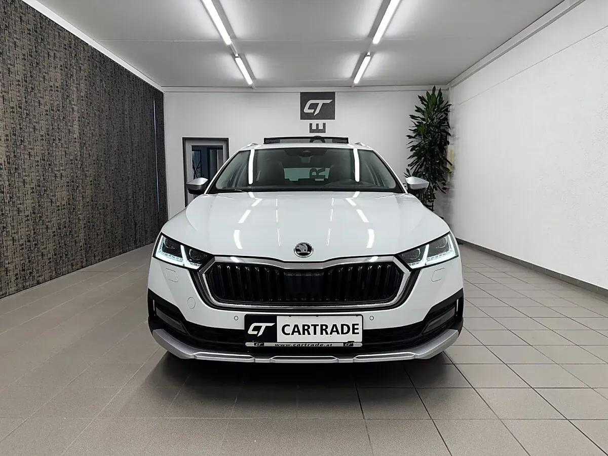 Skoda Octavia 2023 photo 3
