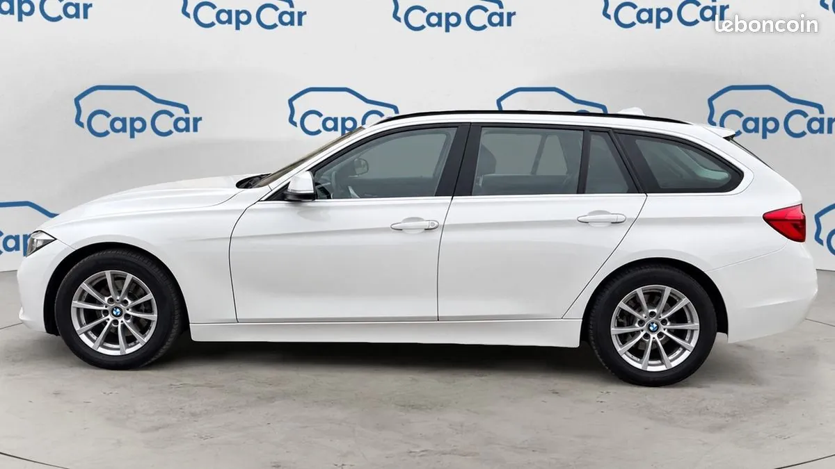 BMW 3 Series 2016 photo 2
