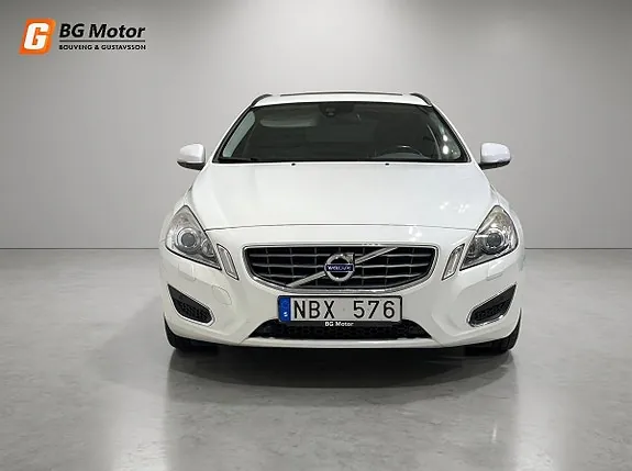 Volvo V60 2013 photo 2