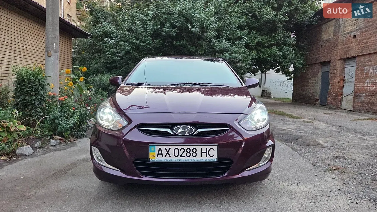 Hyundai Accent 2013 photo 3