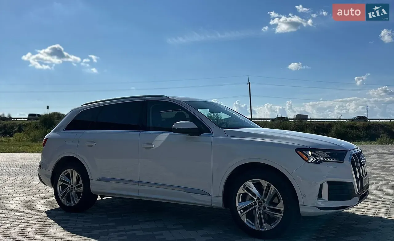 Audi Q7 2023 photo 4