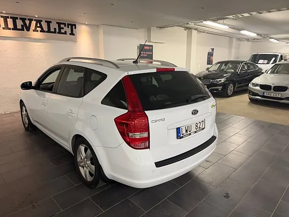 Kia Ceed 2012 photo 4