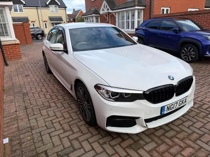 BMW 5 Series 2017 photo 3