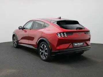 Ford Mustang Mach-E 2023 photo 2