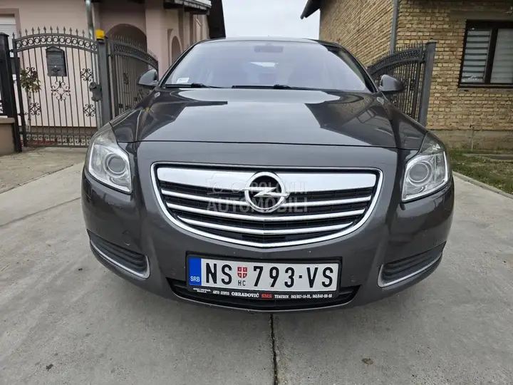 Opel Insignia 2009 photo 2