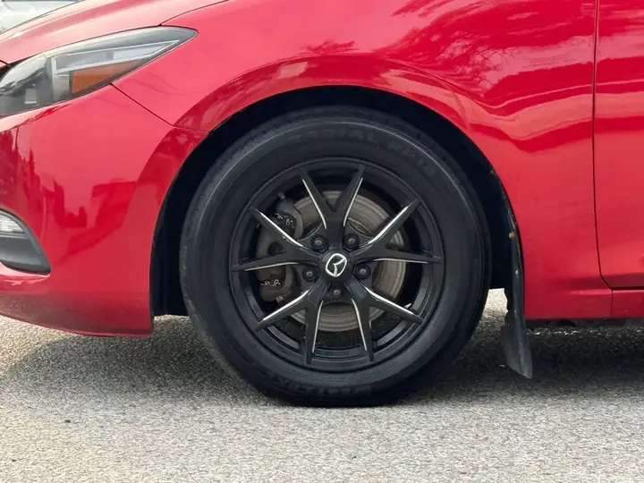 Mazda 3 2018 photo 4