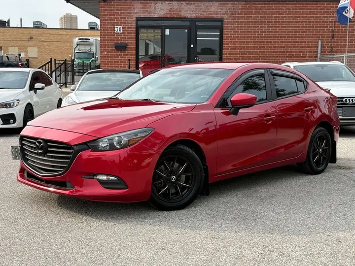Mazda 3 2018 photo 2