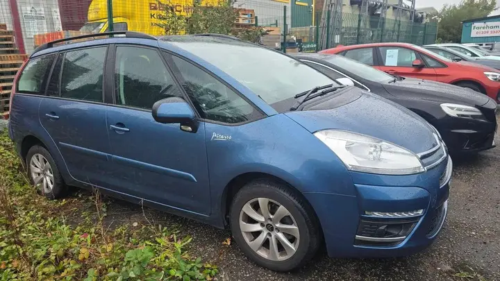 Citroen Grand C4 Picasso 2012 photo 2