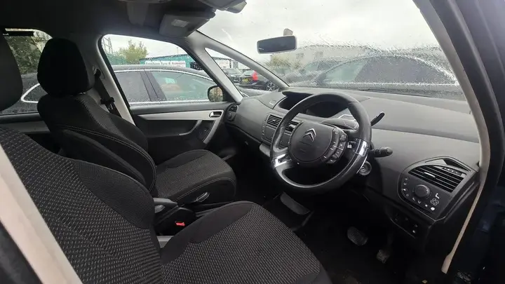 Citroen Grand C4 Picasso 2012 photo 3