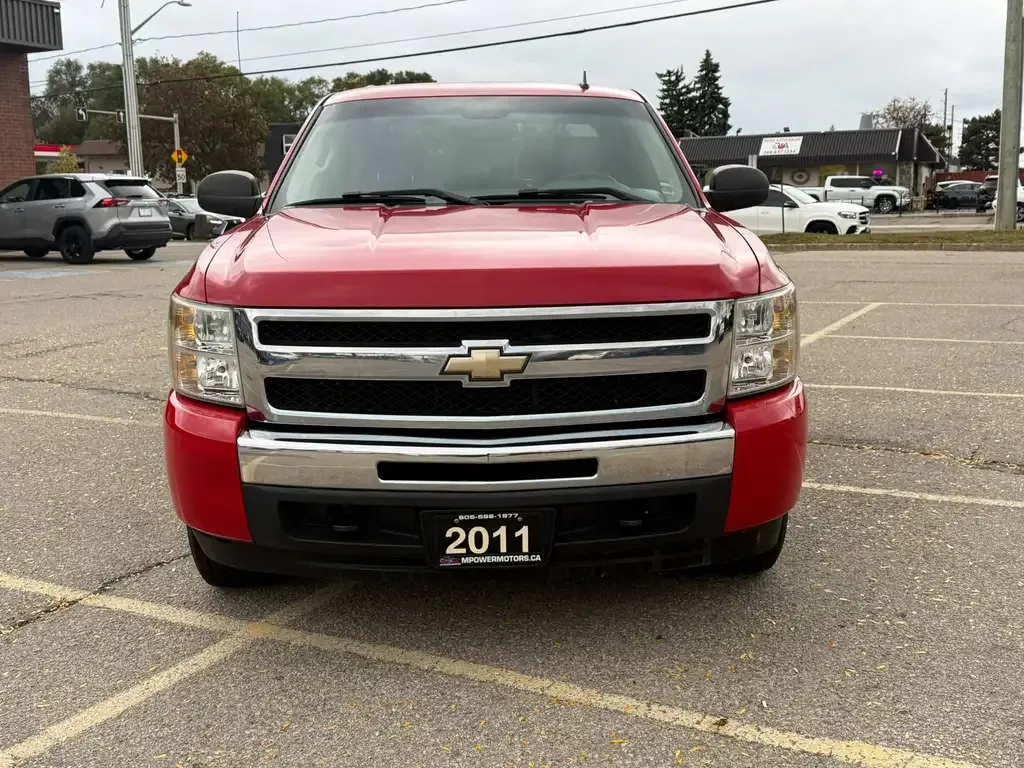Chevrolet Silverado 1500 2011 photo 2