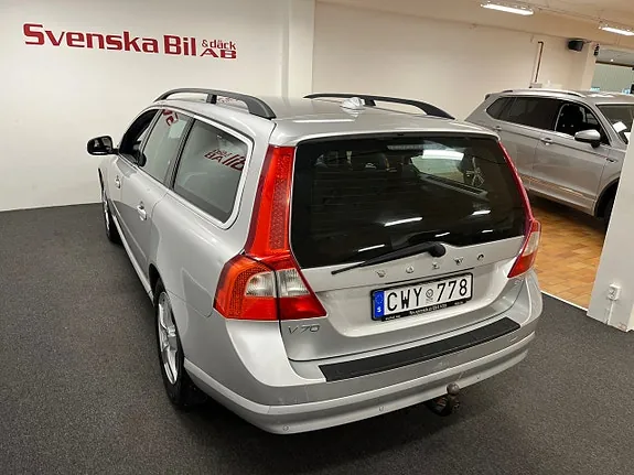 Volvo V70 2010 photo 4