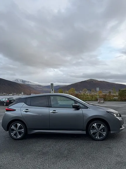Nissan Leaf 2021 photo 4