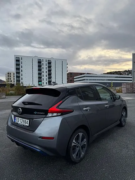 Nissan Leaf 2021 photo 5