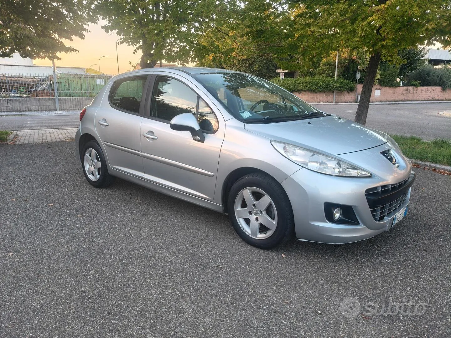 Peugeot 207