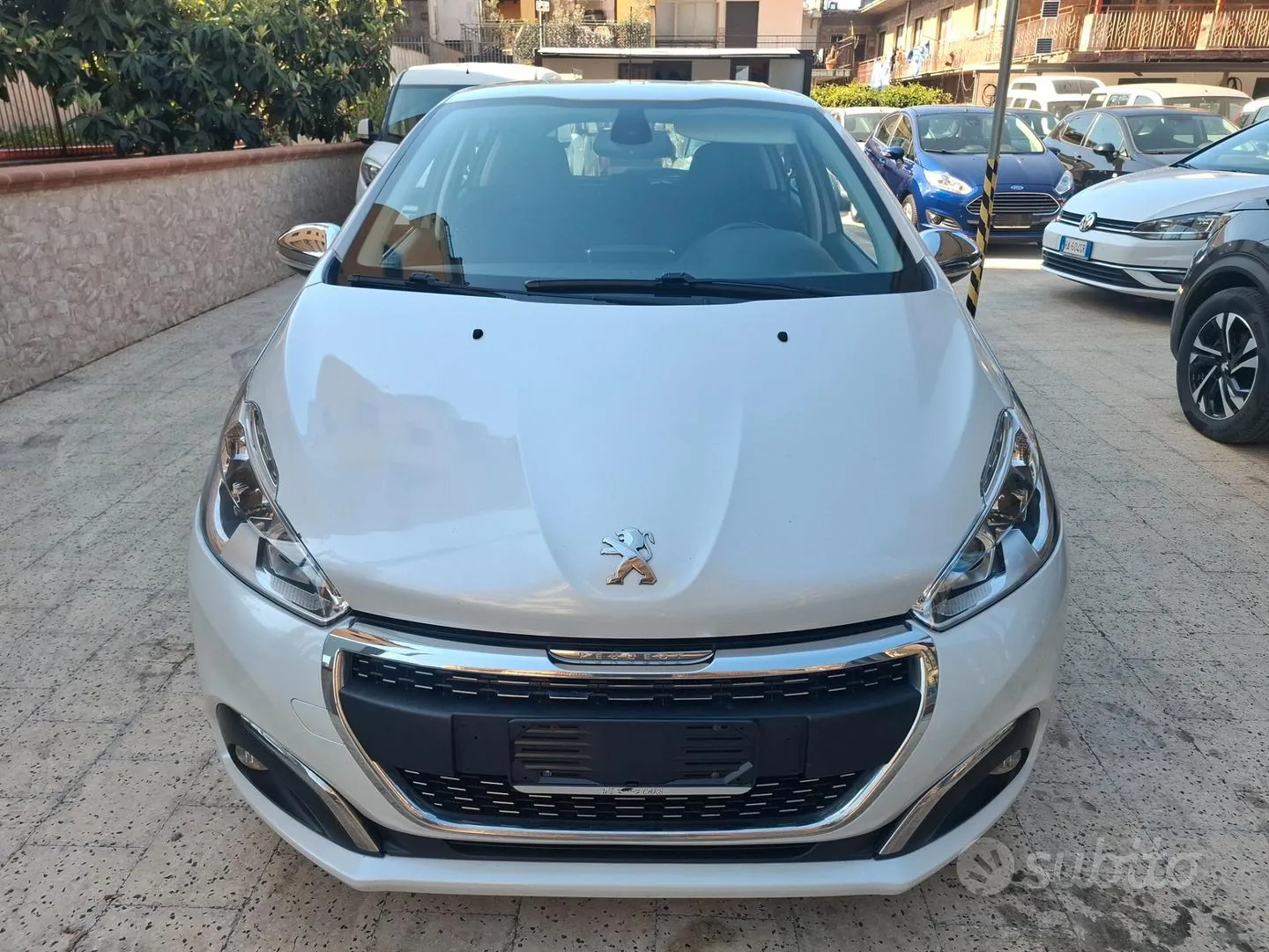 Peugeot 208 2017 photo 3