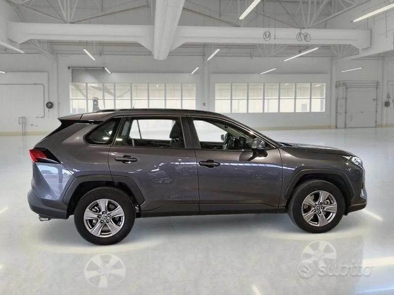 Toyota Rav4 2024 photo 3