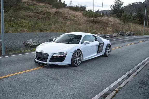 Audi R8 2009 photo 4