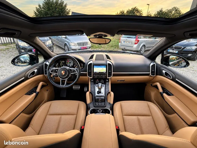 Porsche Cayenne 2016 photo 2