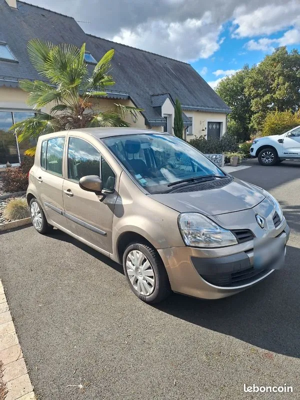 Renault Modus 2011 photo 2