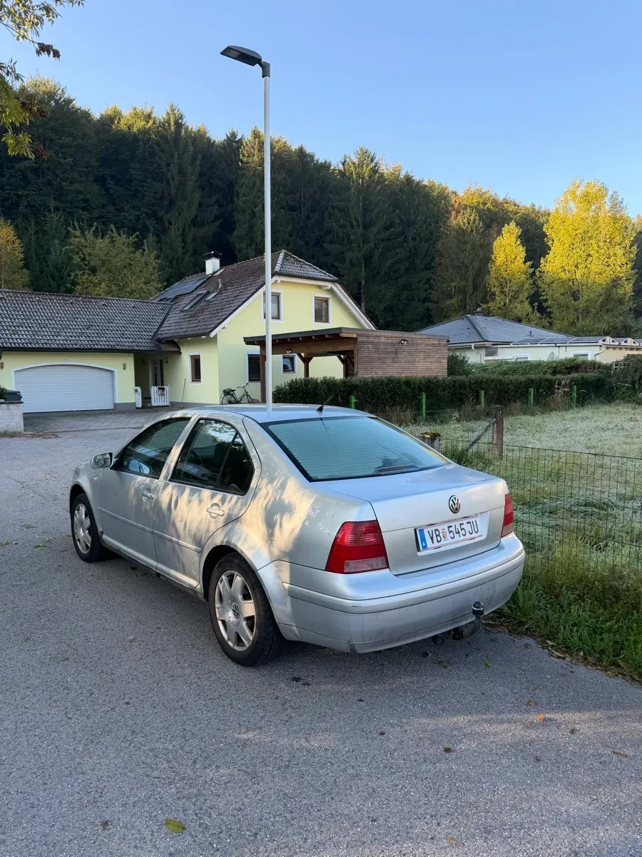 Volkswagen Bora 2000 photo 2