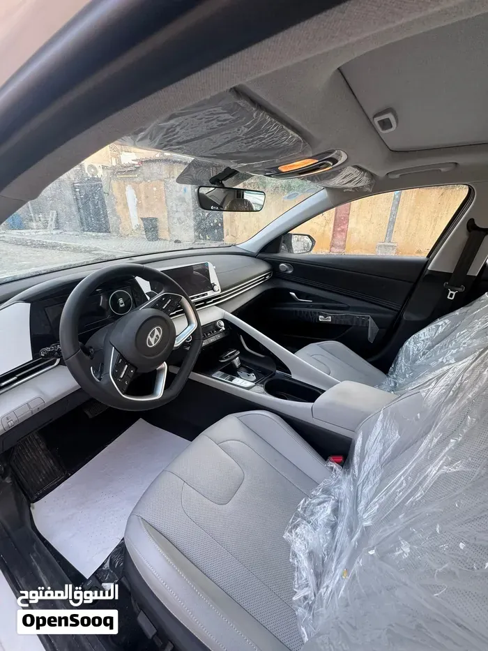 Hyundai Elantra 2026 photo 4