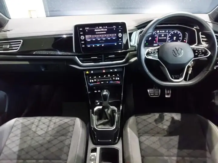 Volkswagen T-Roc 2023 photo 3