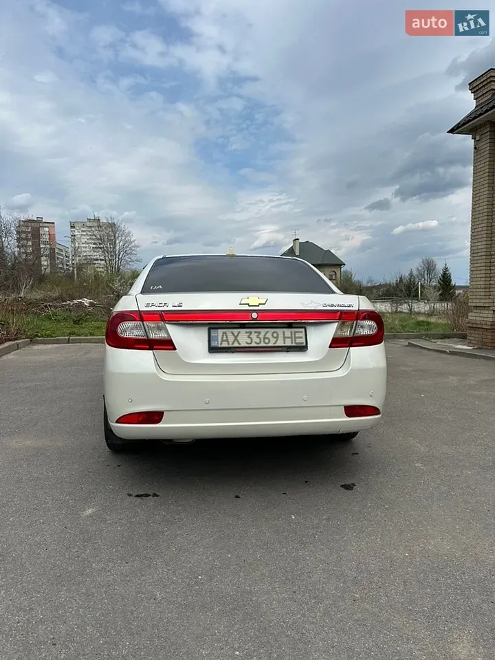 Chevrolet Epica 2010 photo 2